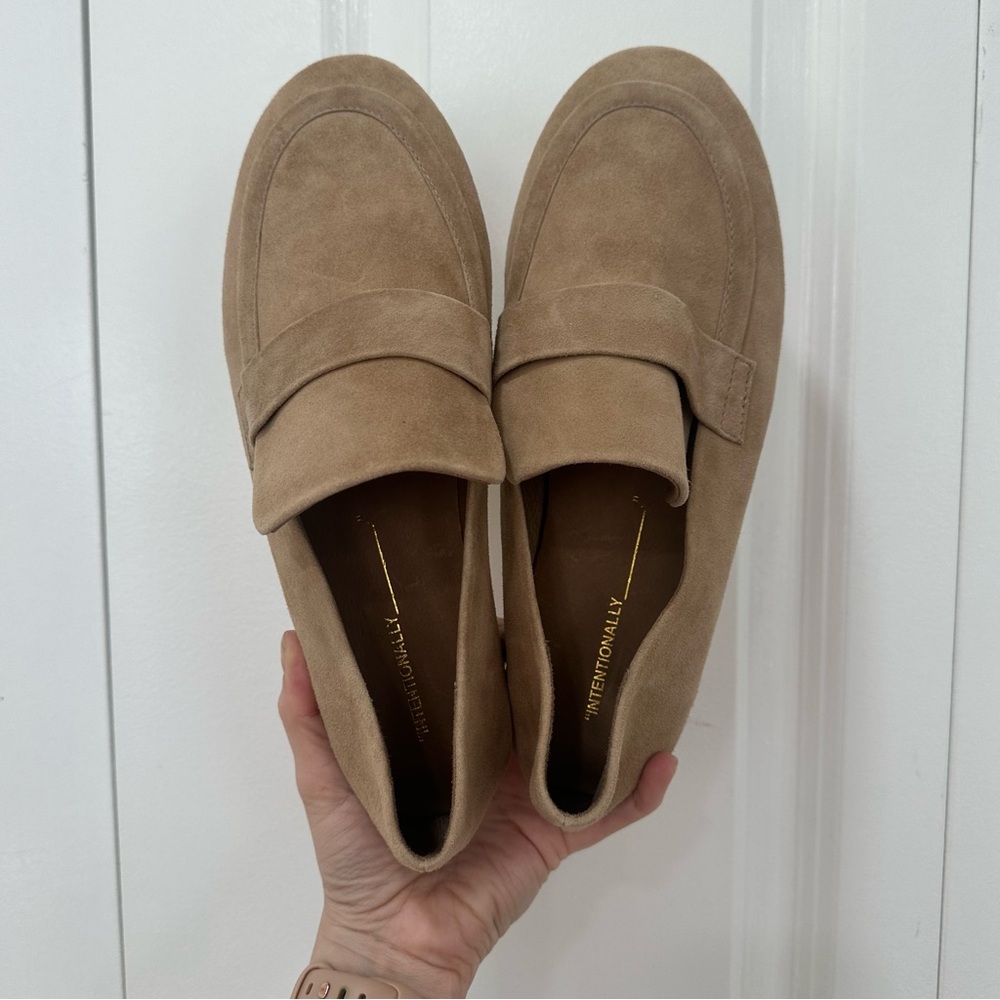 NWOB Intentionally Blank Perm Suede Loafers